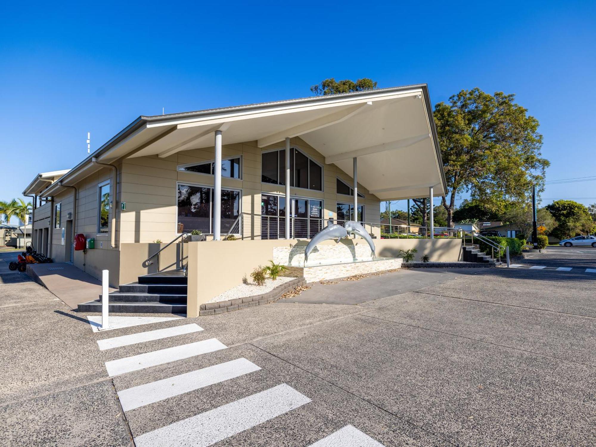 Nrma Blue Dolphin Yamba Holiday Resort Exterior photo