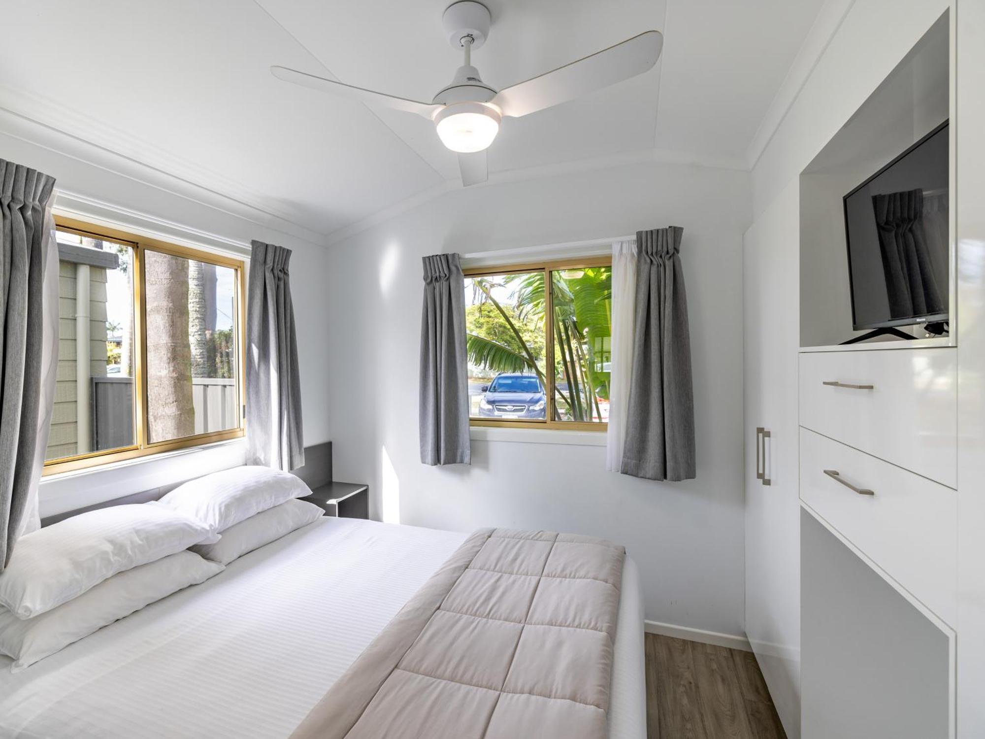 Nrma Blue Dolphin Yamba Holiday Resort Room photo