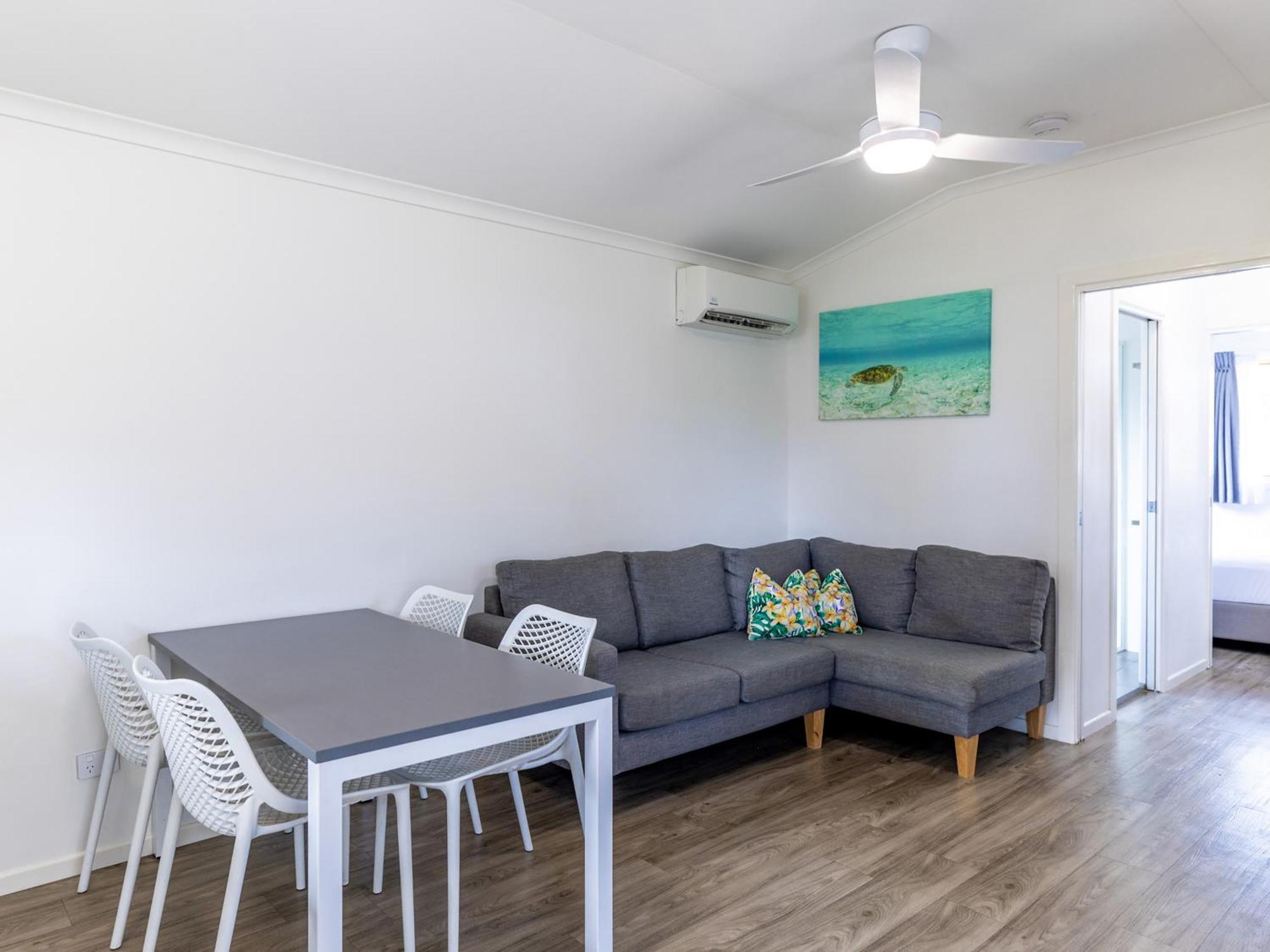 Nrma Blue Dolphin Yamba Holiday Resort Room photo